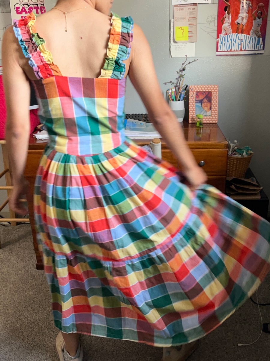 PANTONE: 2 tier&nbsp;dress